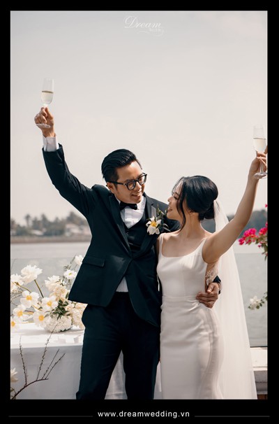 Trang trí tiệc cưới tại Villa Sông Saigon - 11.jpg